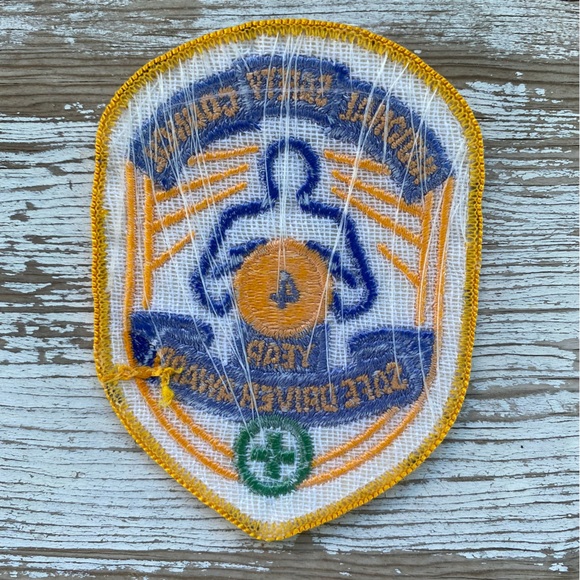 Vintage yellow and blue iron on patch, trucker patch, jean jacket patch - Picture 2 of 2